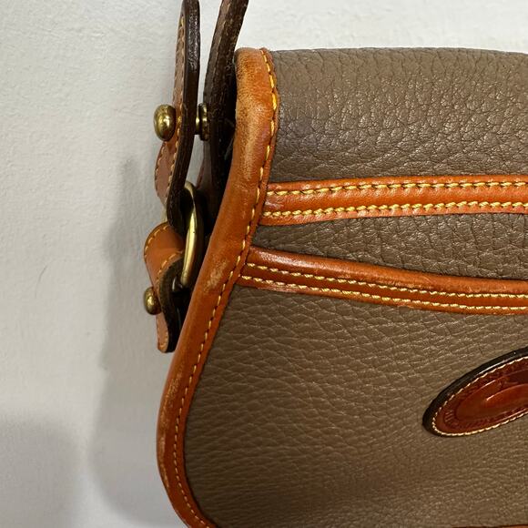 RARE 👜 Dooney & Bourke R51 Marble Bag – British Taupe Crossbody Satchel - Picture 11 of 15
